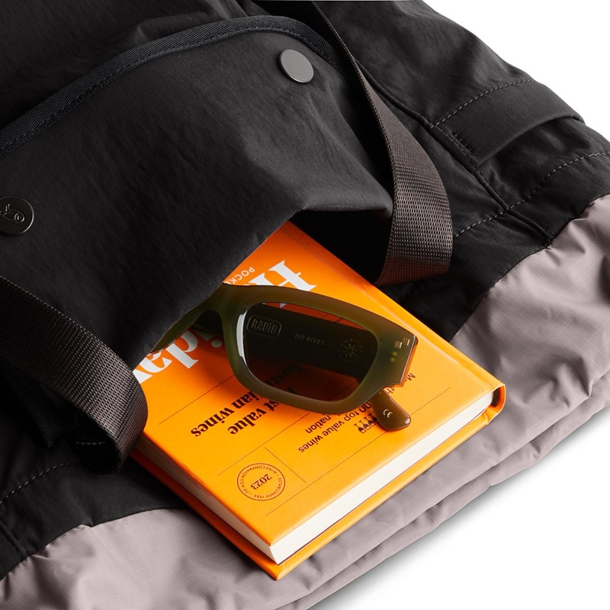 Bellroy Cinch Tote in Black