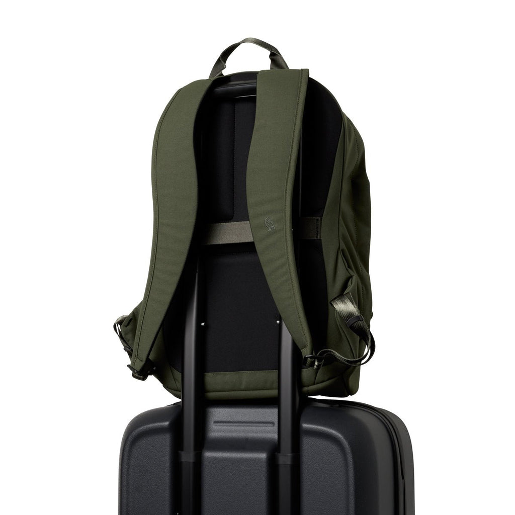 Bellroy Classic Backpack 20L in Olive