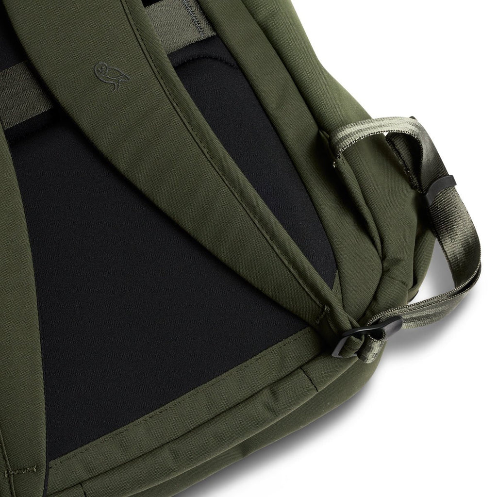 Bellroy Classic Daypack 21L in Olive