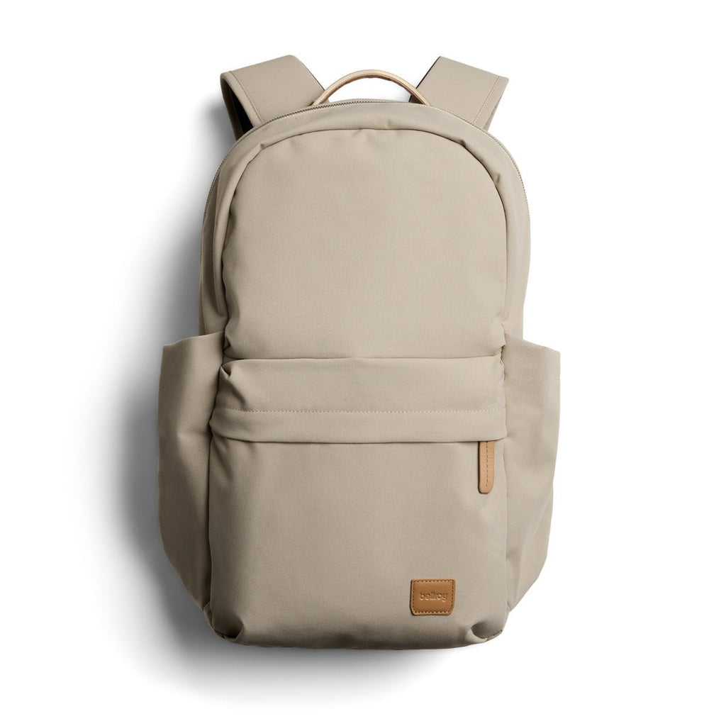 Bellroy Classic Daypack 21L in Tahini