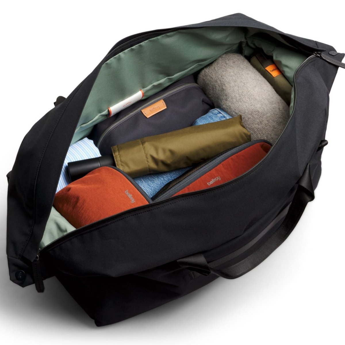 Bellroy Classic Duffel 45L in Black