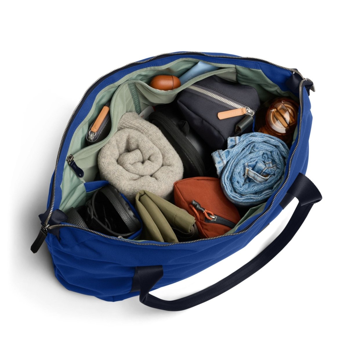 Bellroy Classic Getaway Bag 28L in Indigo