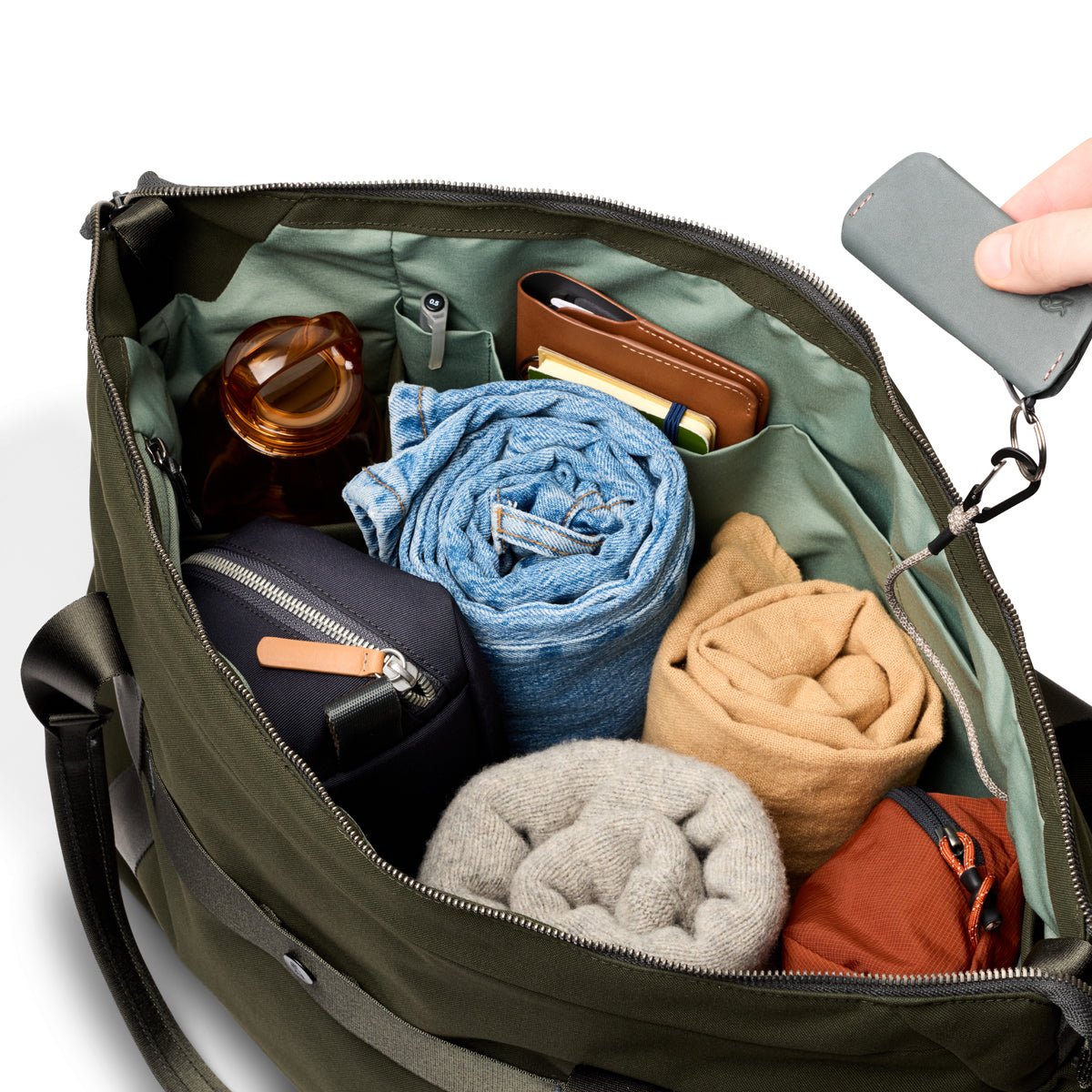 Bellroy Classic Getaway Bag 28L in Olive
