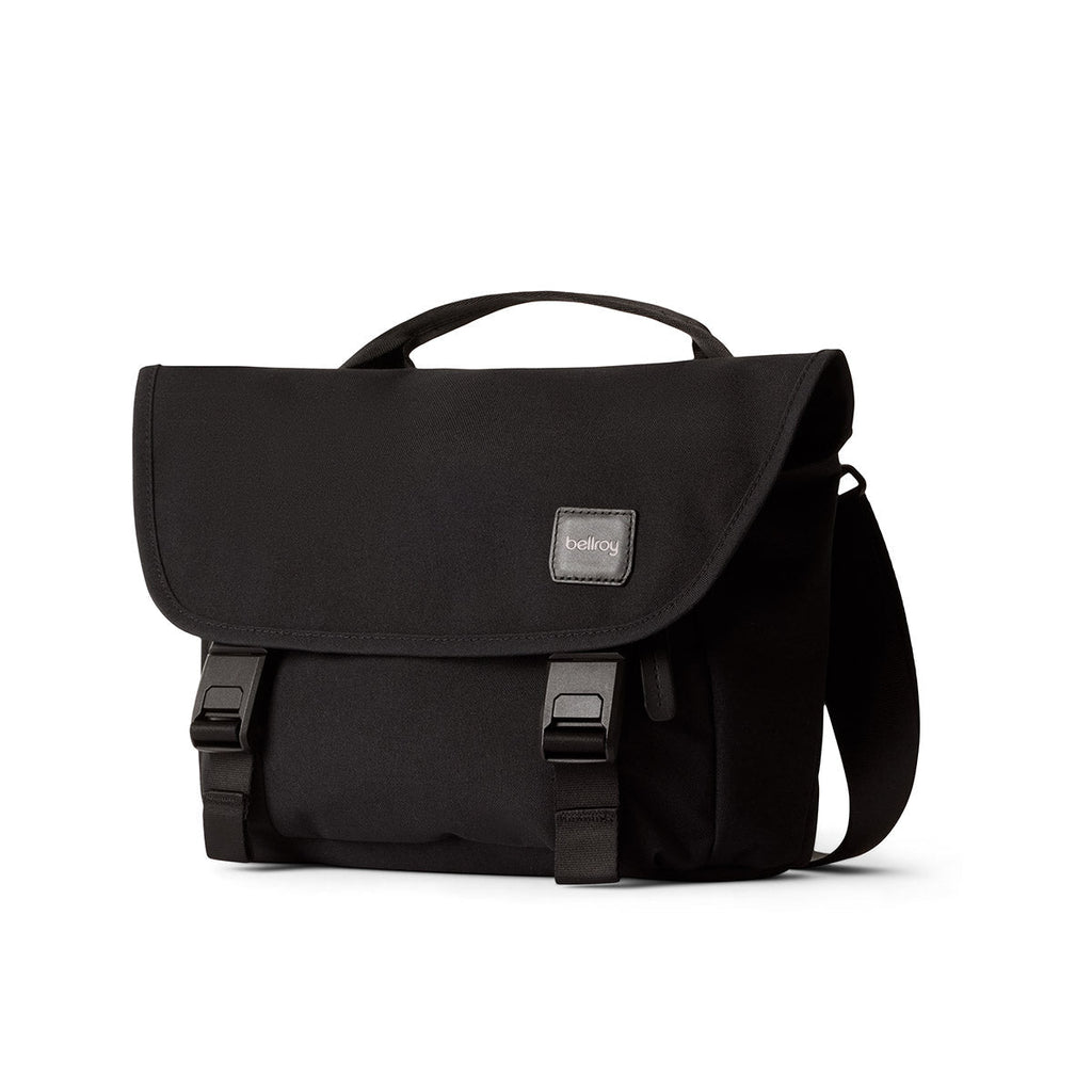 Bellroy Classic Messenger 6L in Black
