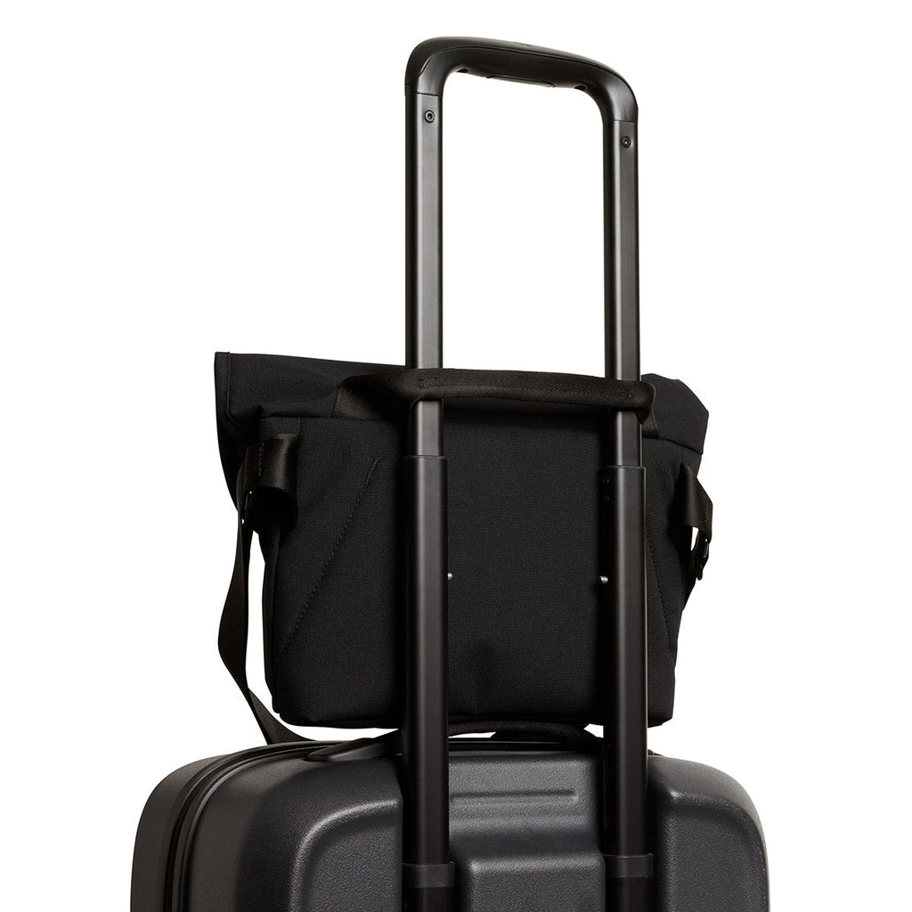 Bellroy Classic Messenger 6L in Black