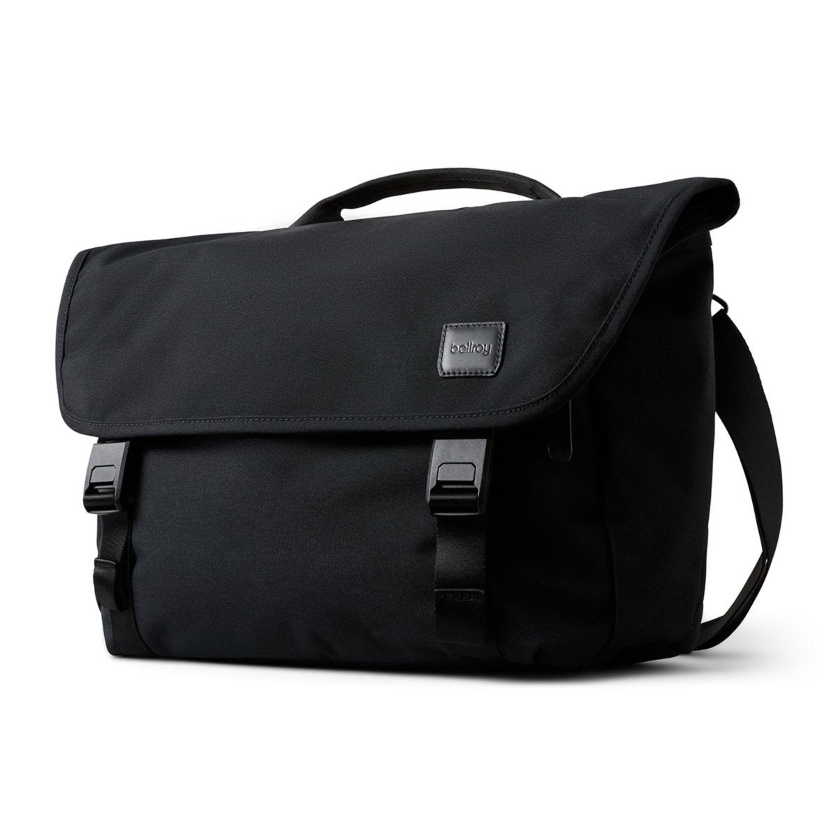 Bellroy Classic Messenger 13L in Black