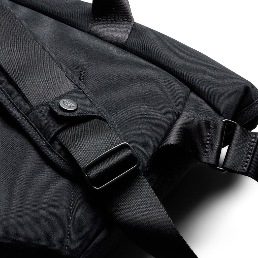 Bellroy Classic Messenger 13L in Black
