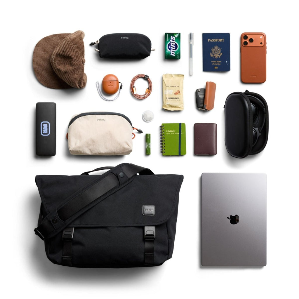 Bellroy Classic Messenger 13L in Black