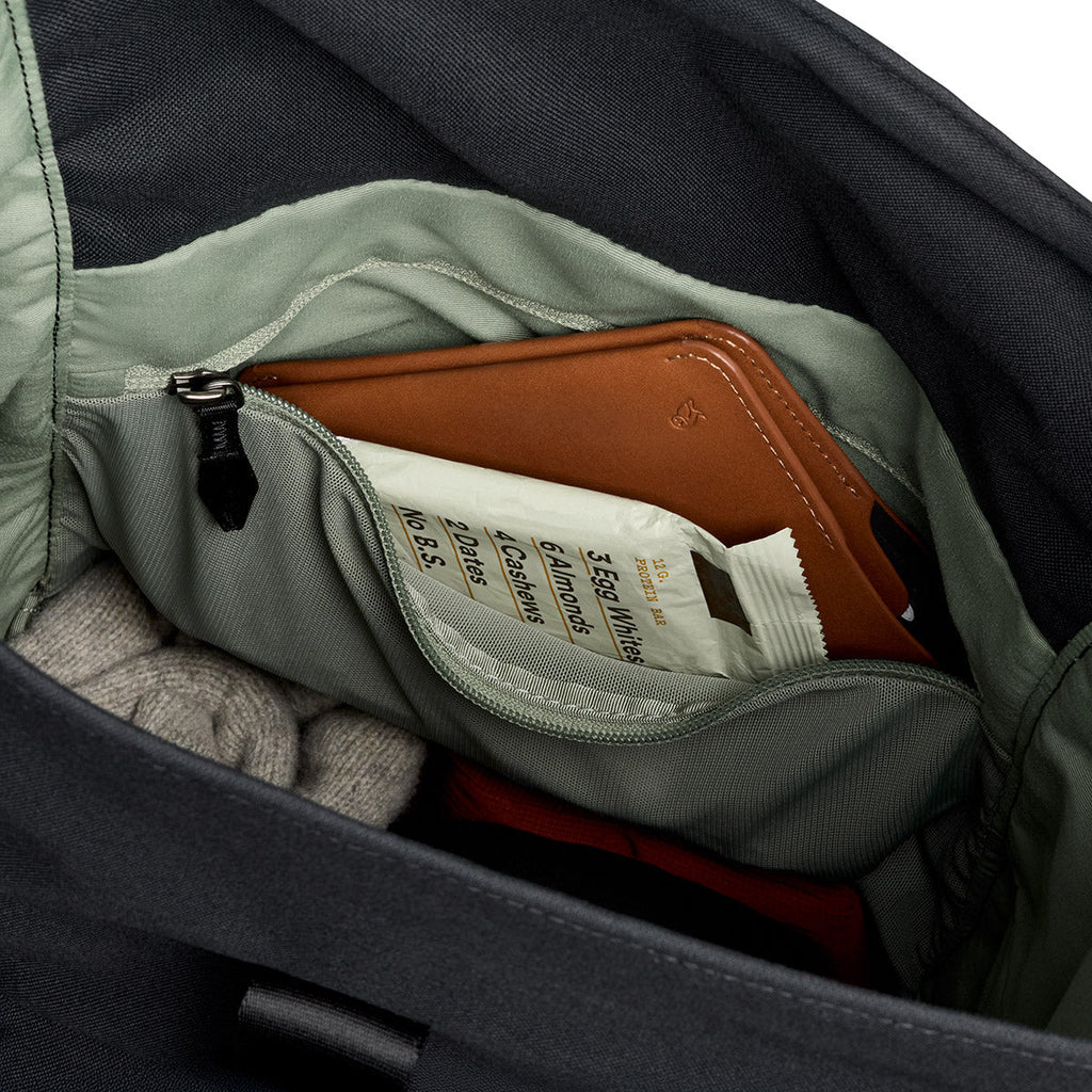 Bellroy Classic Rolltop 26L in Black