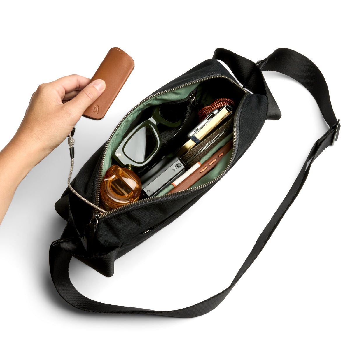 Bellroy Classic Sling 5L in Black