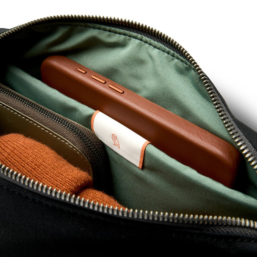 Bellroy Classic Sling 5L in Black