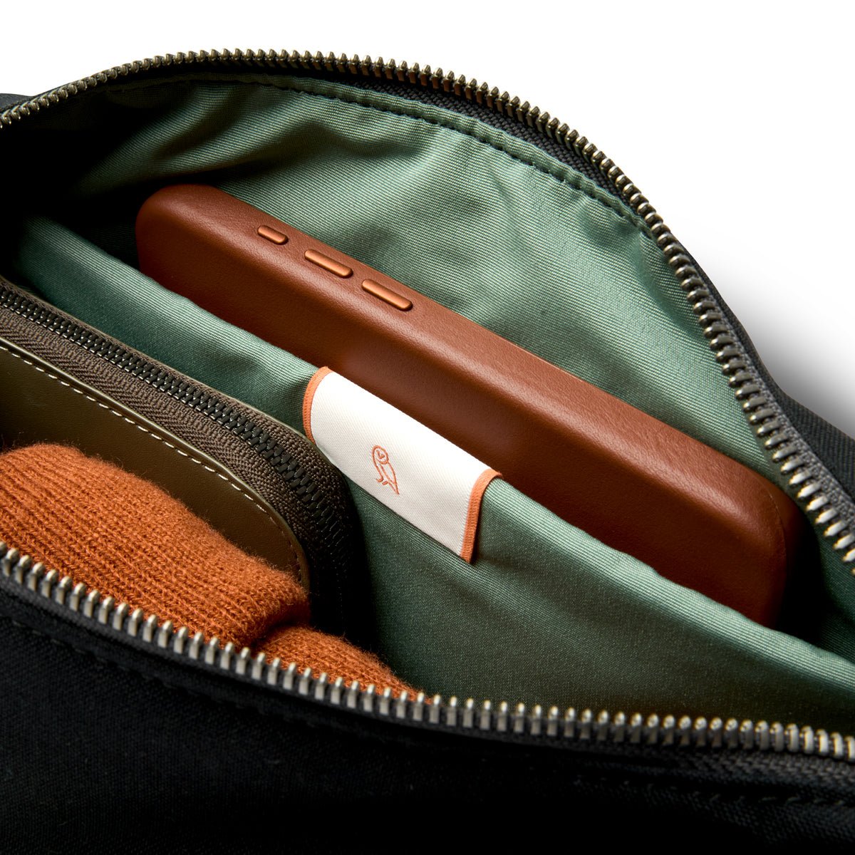 Bellroy Classic Sling 5L in Black