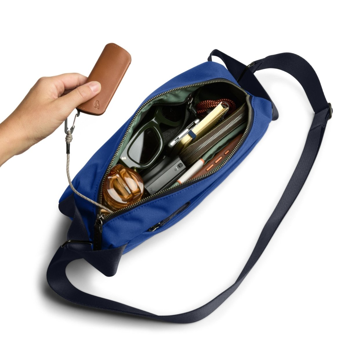 Bellroy Classic Sling 5L in Indigo
