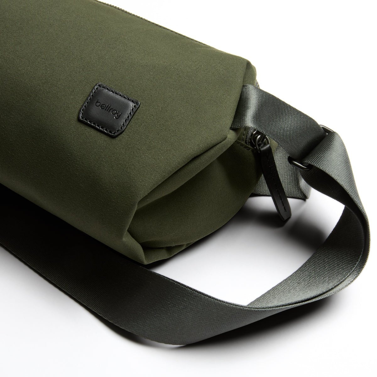 Bellroy Classic Sling 5L in Olive