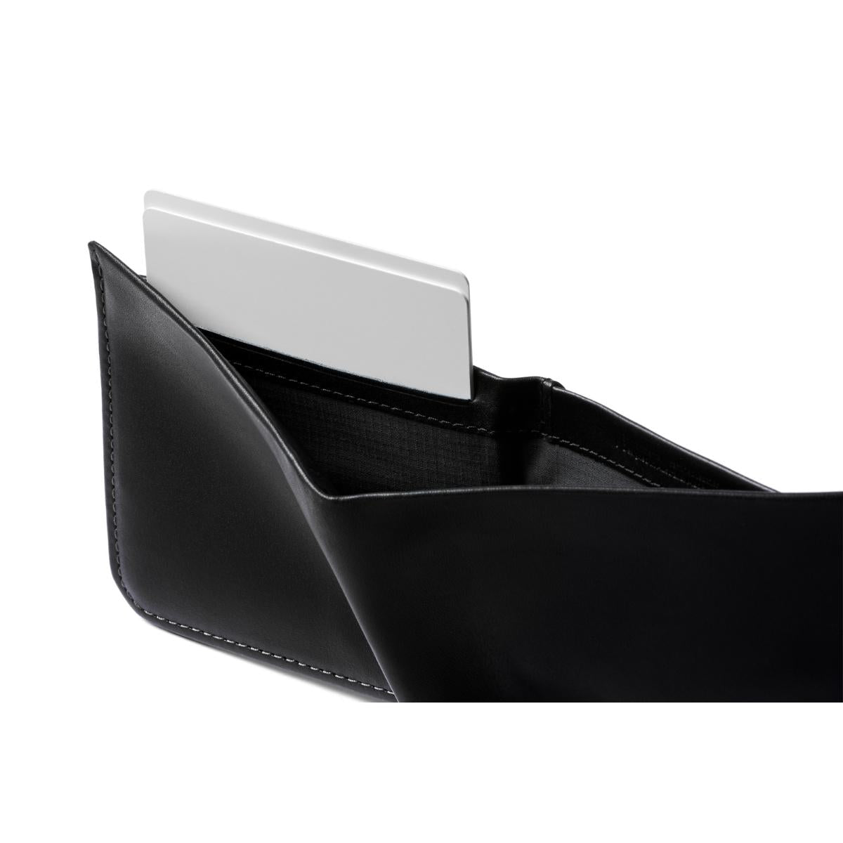 Bellroy Hide & Seek Lo in Black