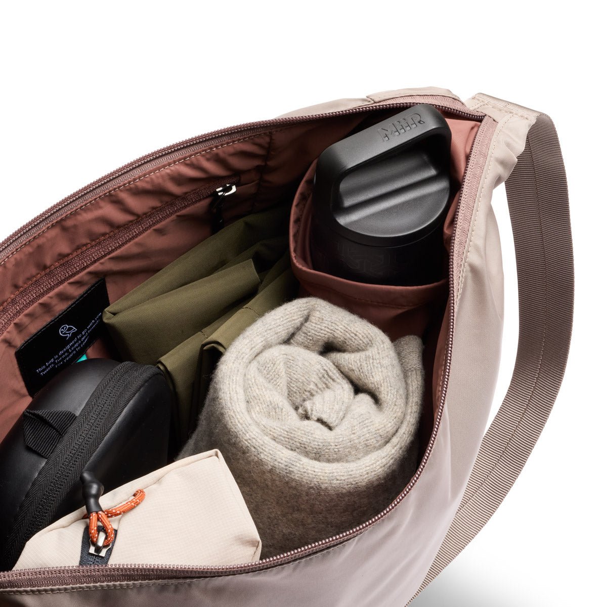 Bellroy Laneway Crescent Bag 12L in Fawn
