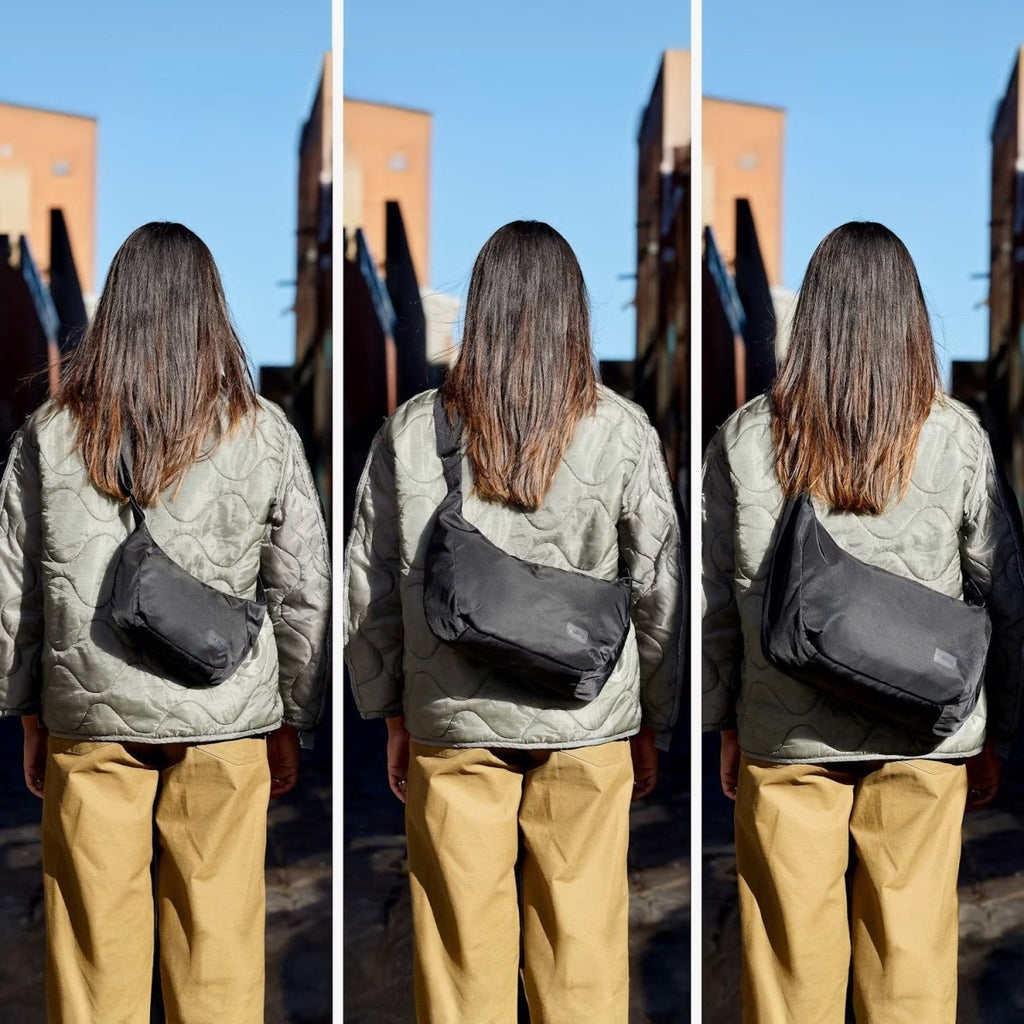 Bellroy Laneway Crescent Bag 2.5L in Ink