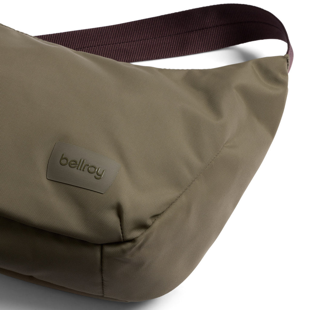 Bellroy Laneway Crescent Bag 2.5L in Seakelp