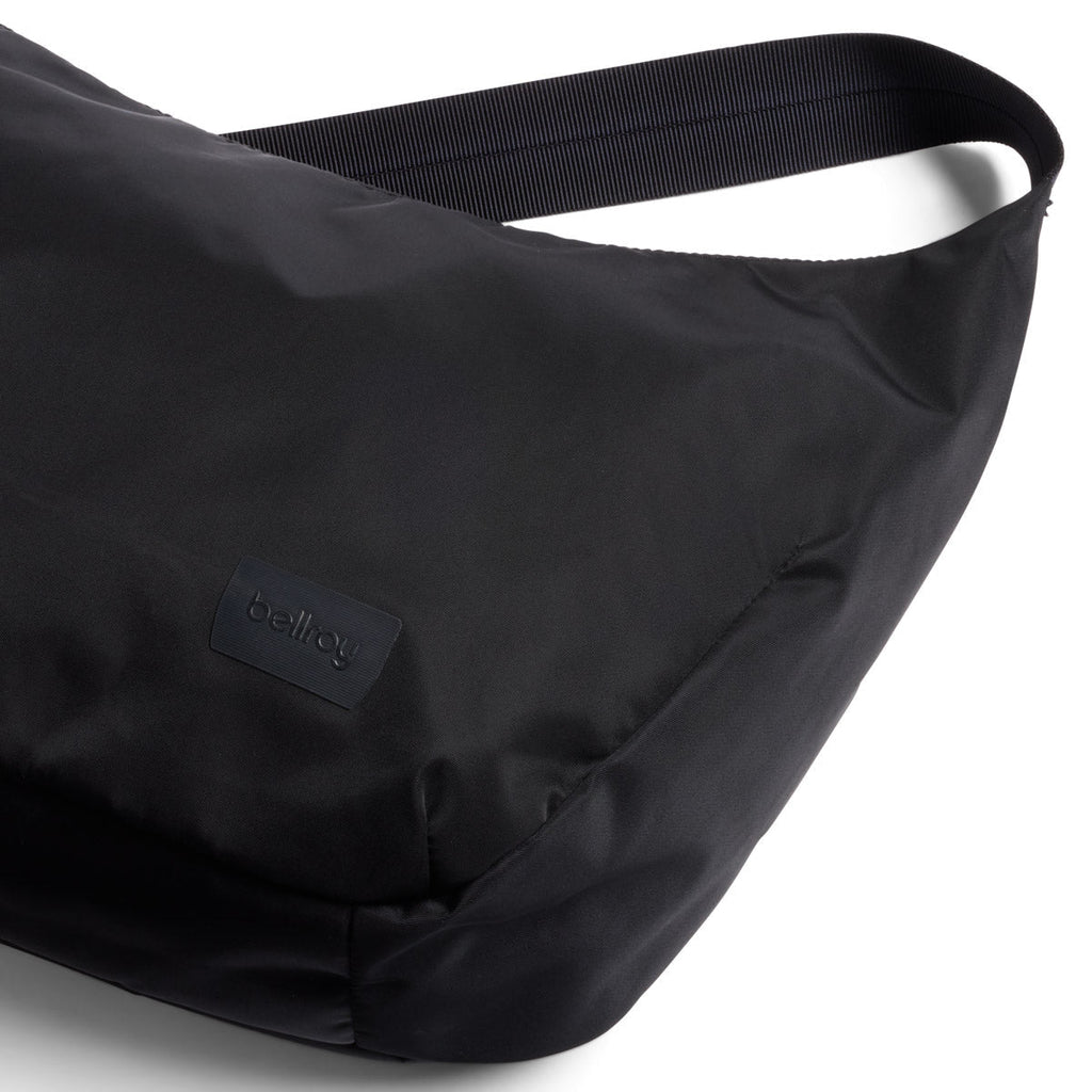Bellroy Laneway Crescent Bag 7L in Ink
