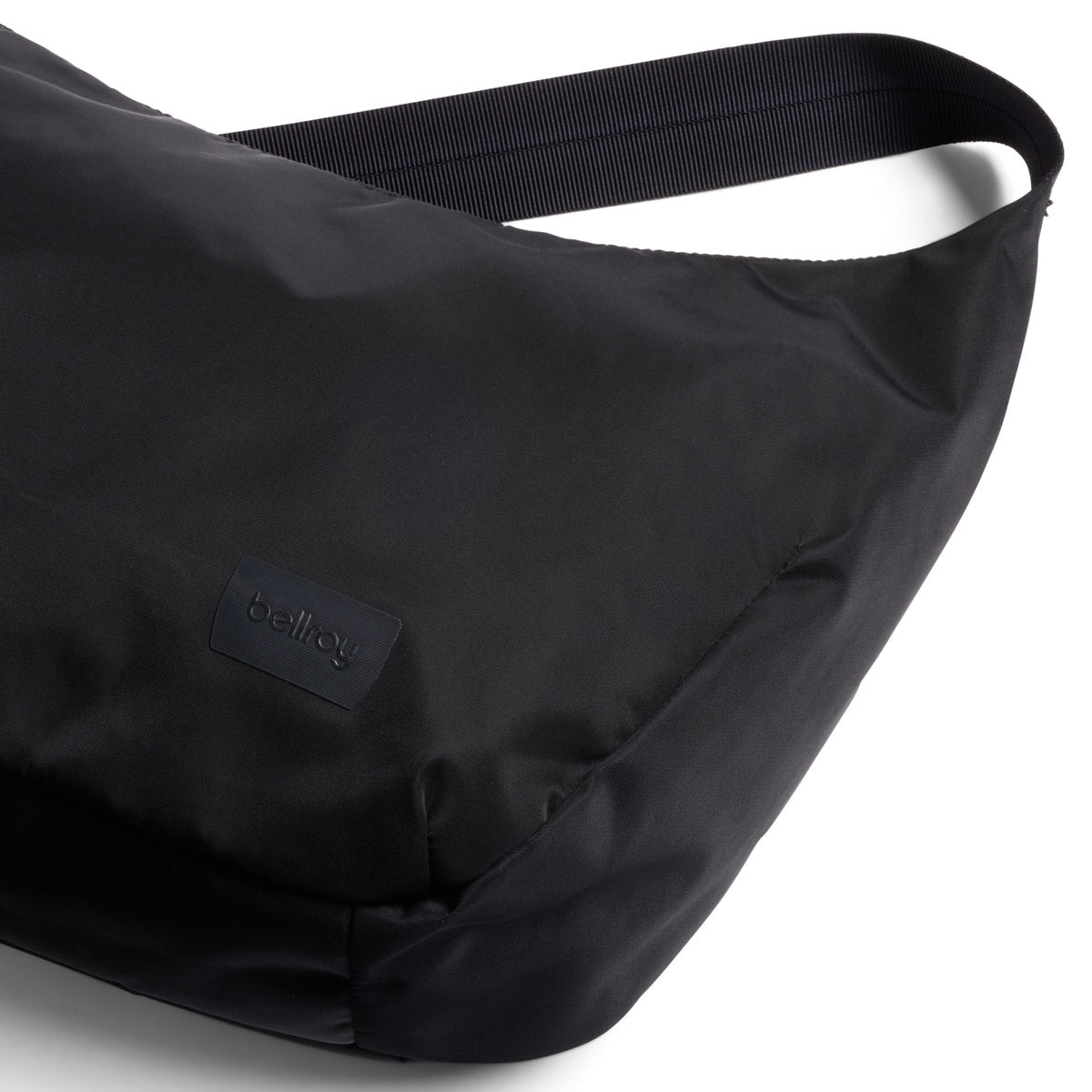 Bellroy Laneway Crescent Bag 7L in Ink