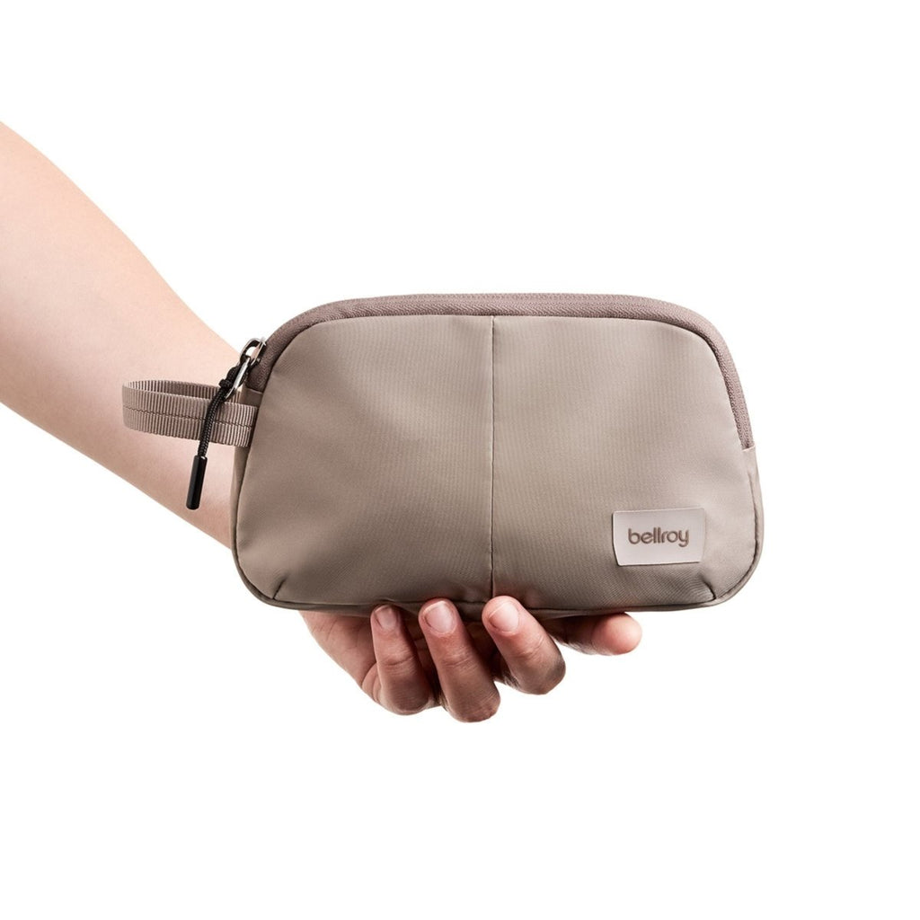 Bellroy Laneway Daily Pouch in Fawn