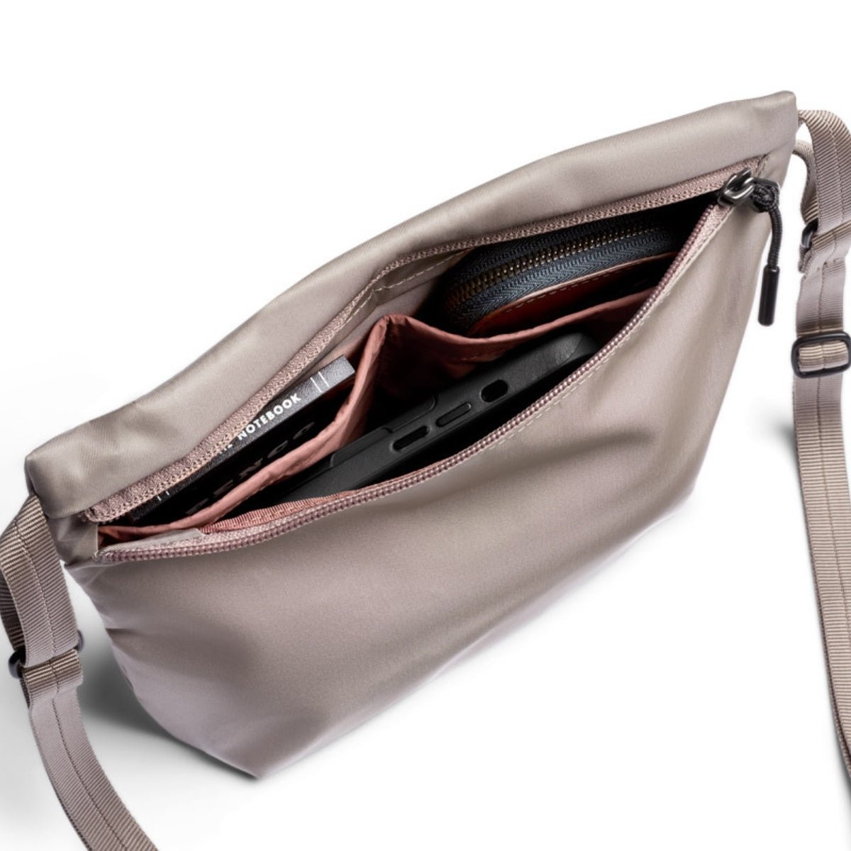 Bellroy Laneway Sacoche in Fawn