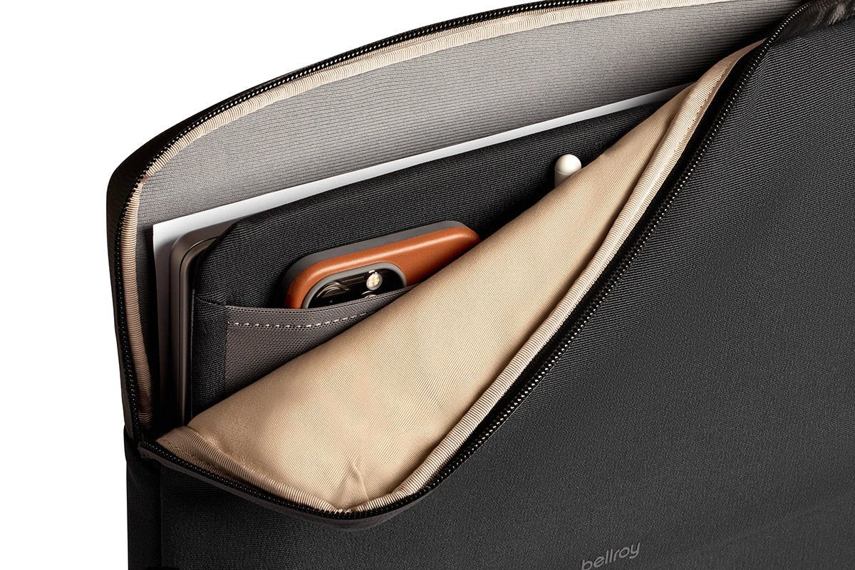 Bellroy Laptop Caddy 14" in Black
