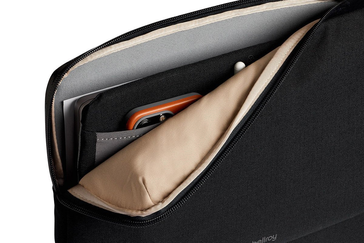 Bellroy Laptop Caddy 14" in Black