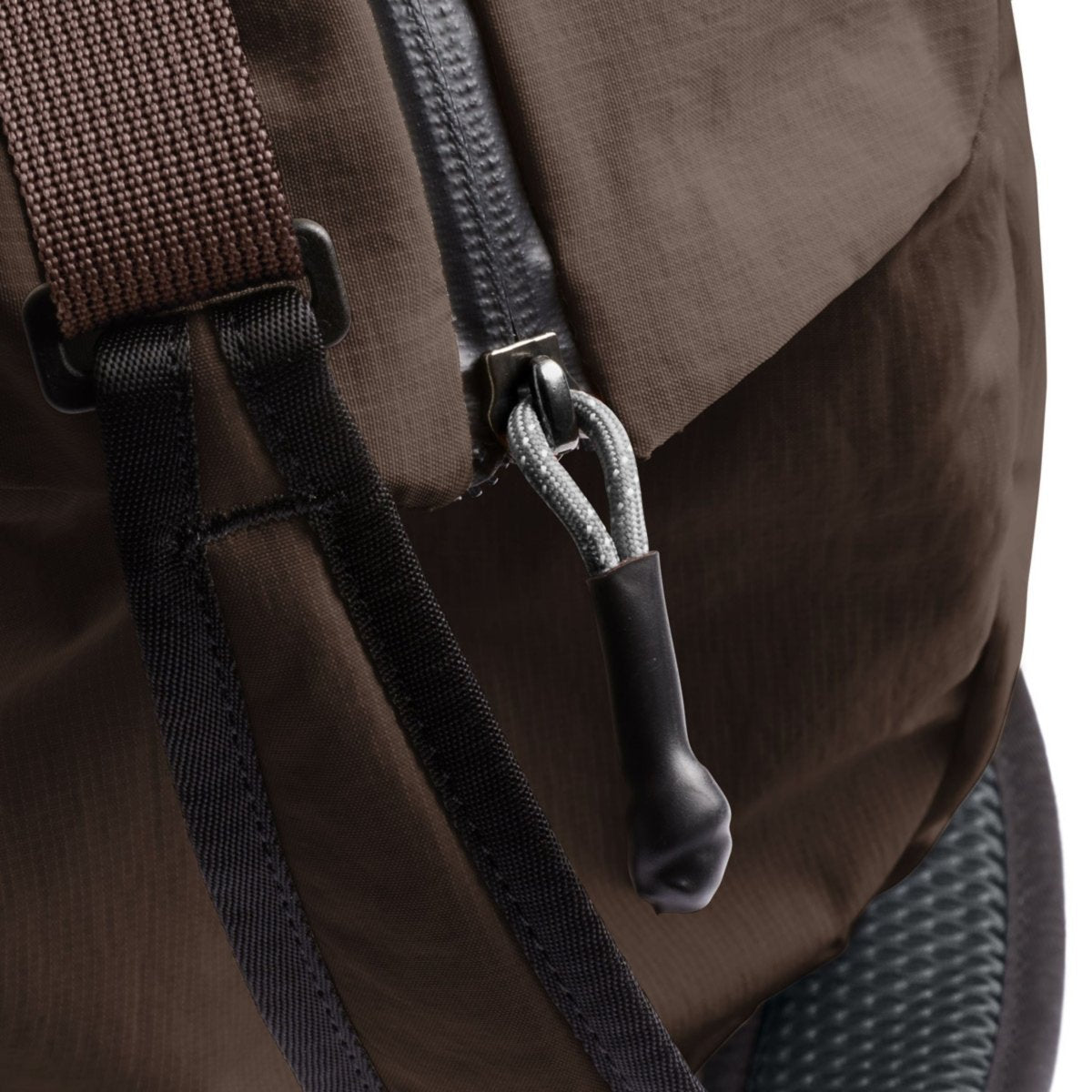 Bellroy Lite Duffel 30L in River Rock
