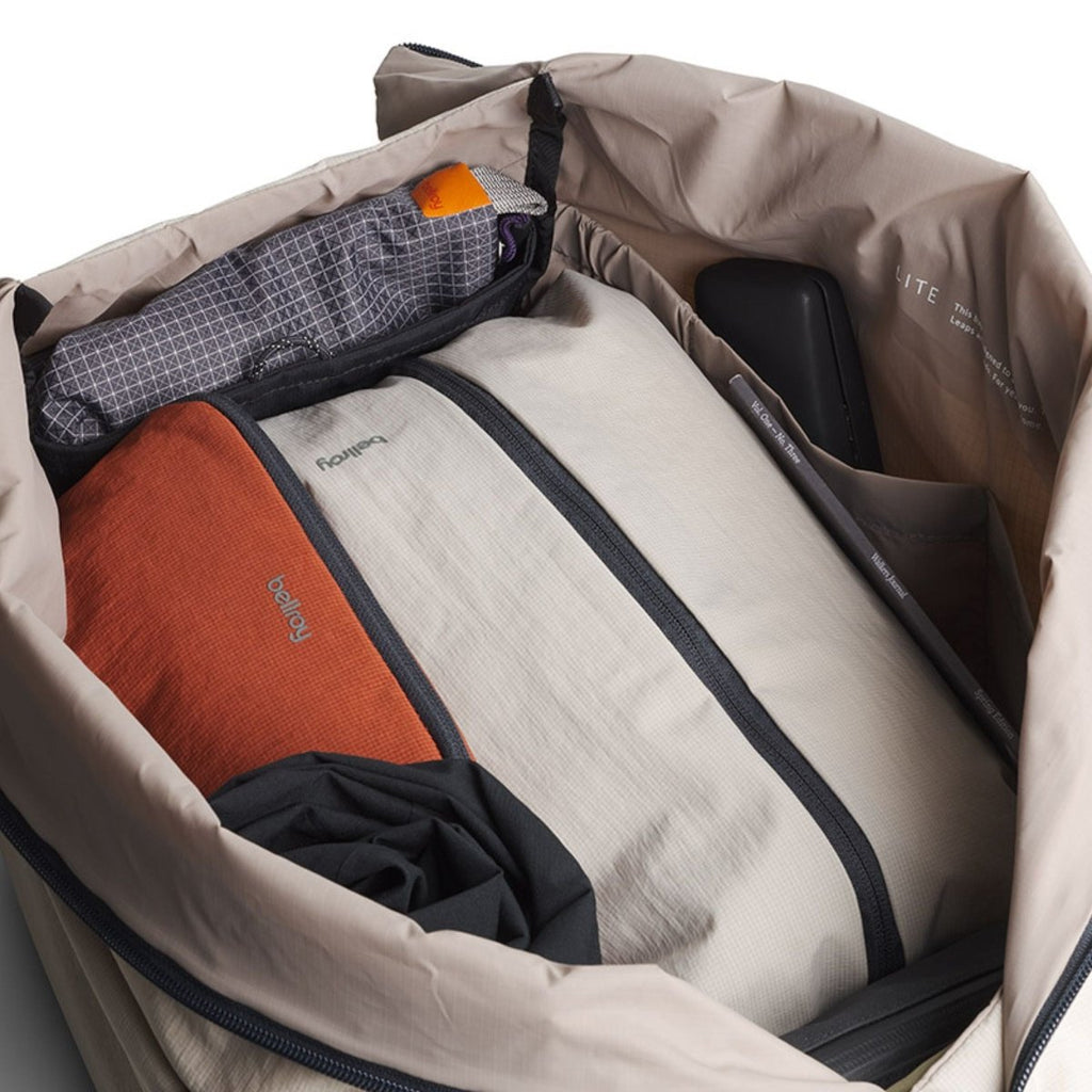 Bellroy Lite Duffel 40L in Ash