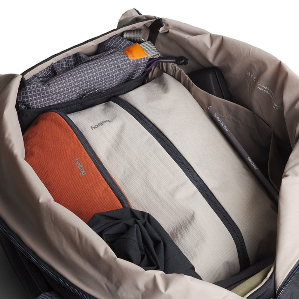 Bellroy Lite Duffel 40L in Black