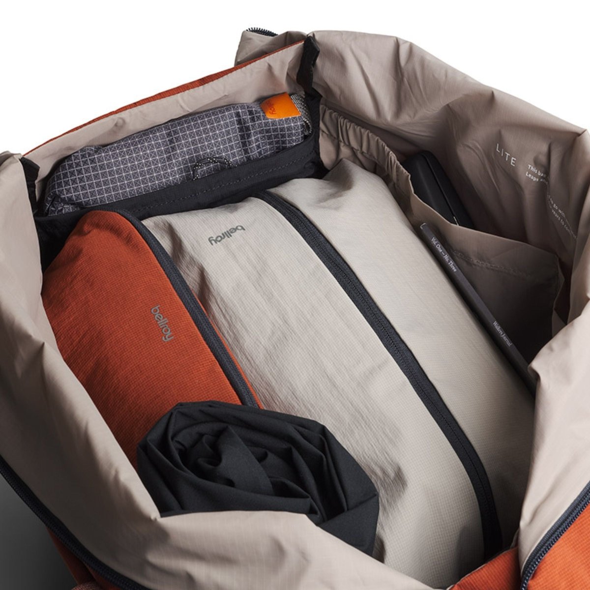 Bellroy Lite Duffel 40L in Clay