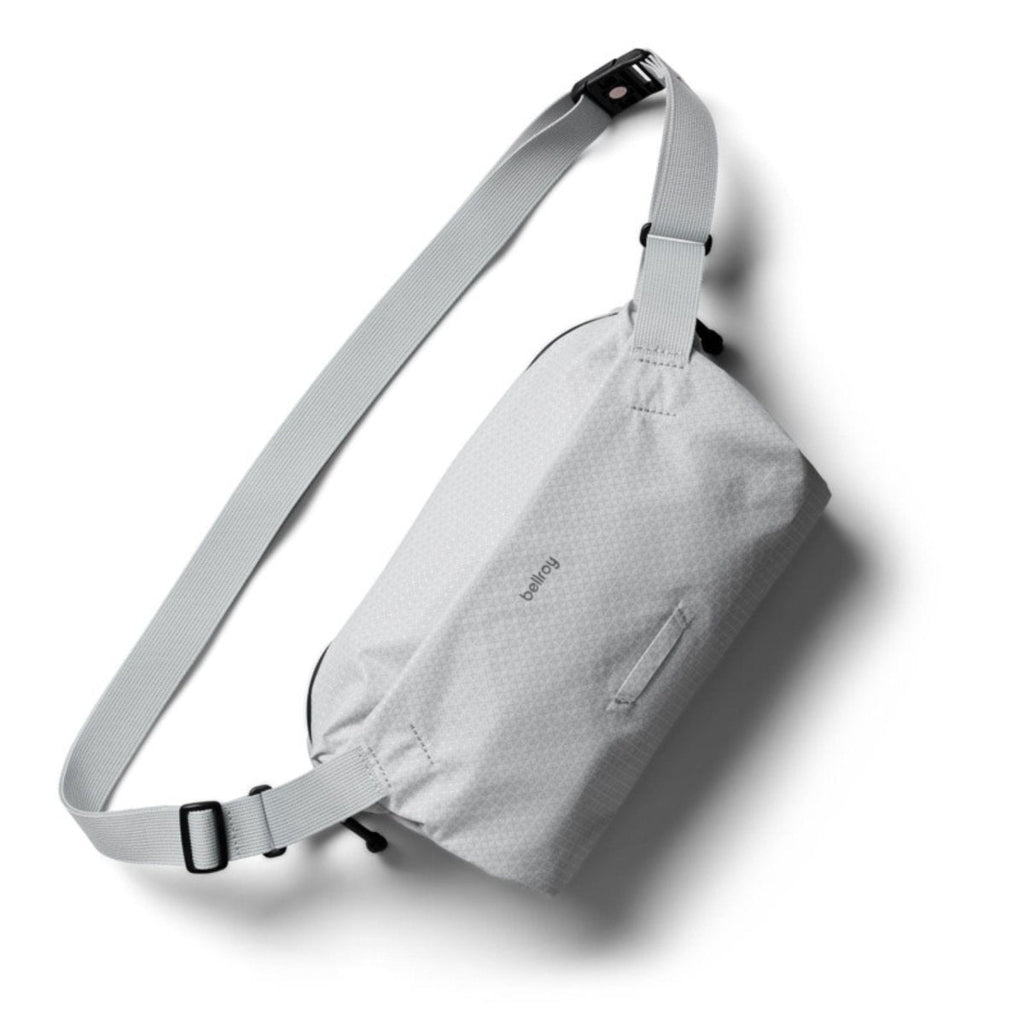 Bellroy Lite Sling in Fog