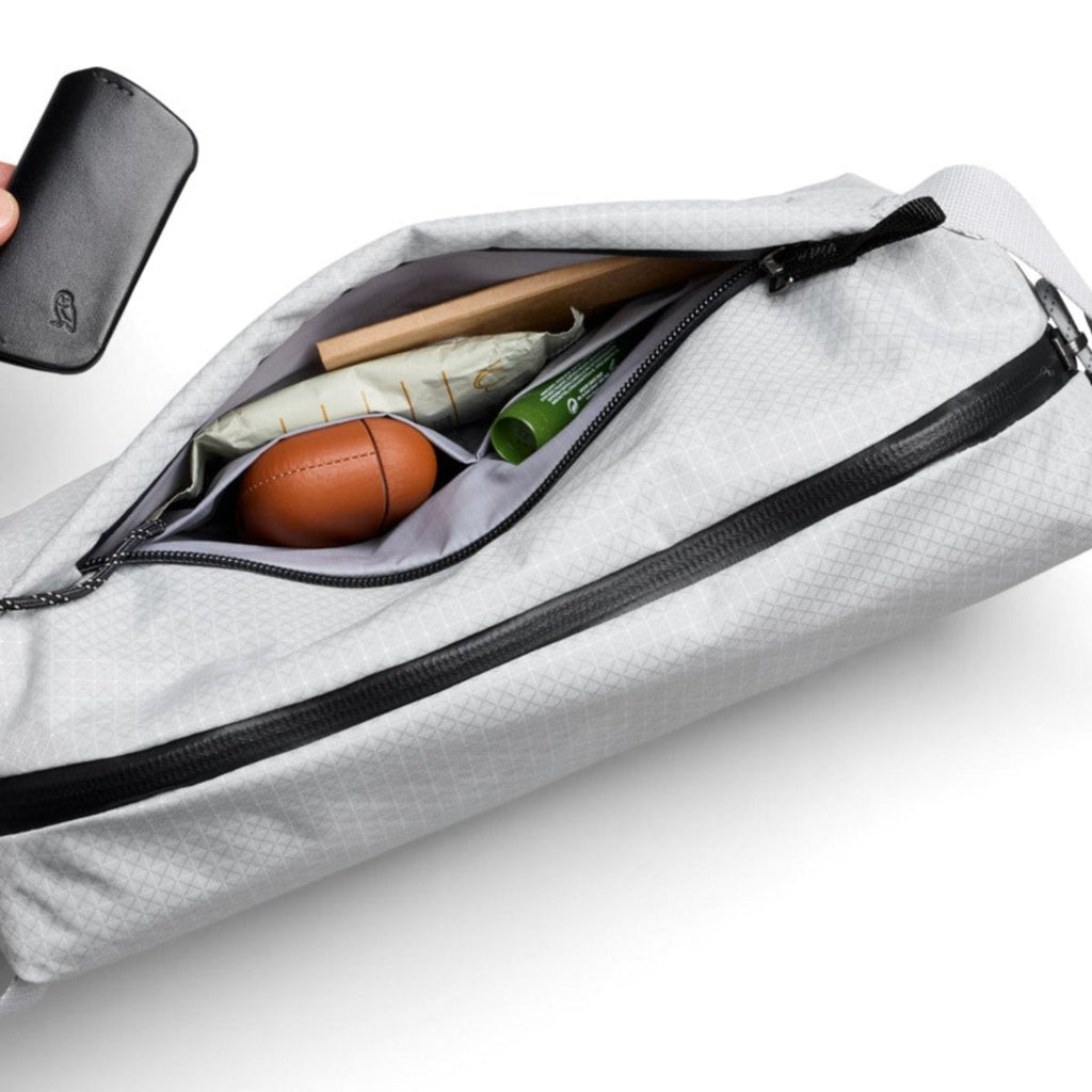 Bellroy Lite Sling in Fog