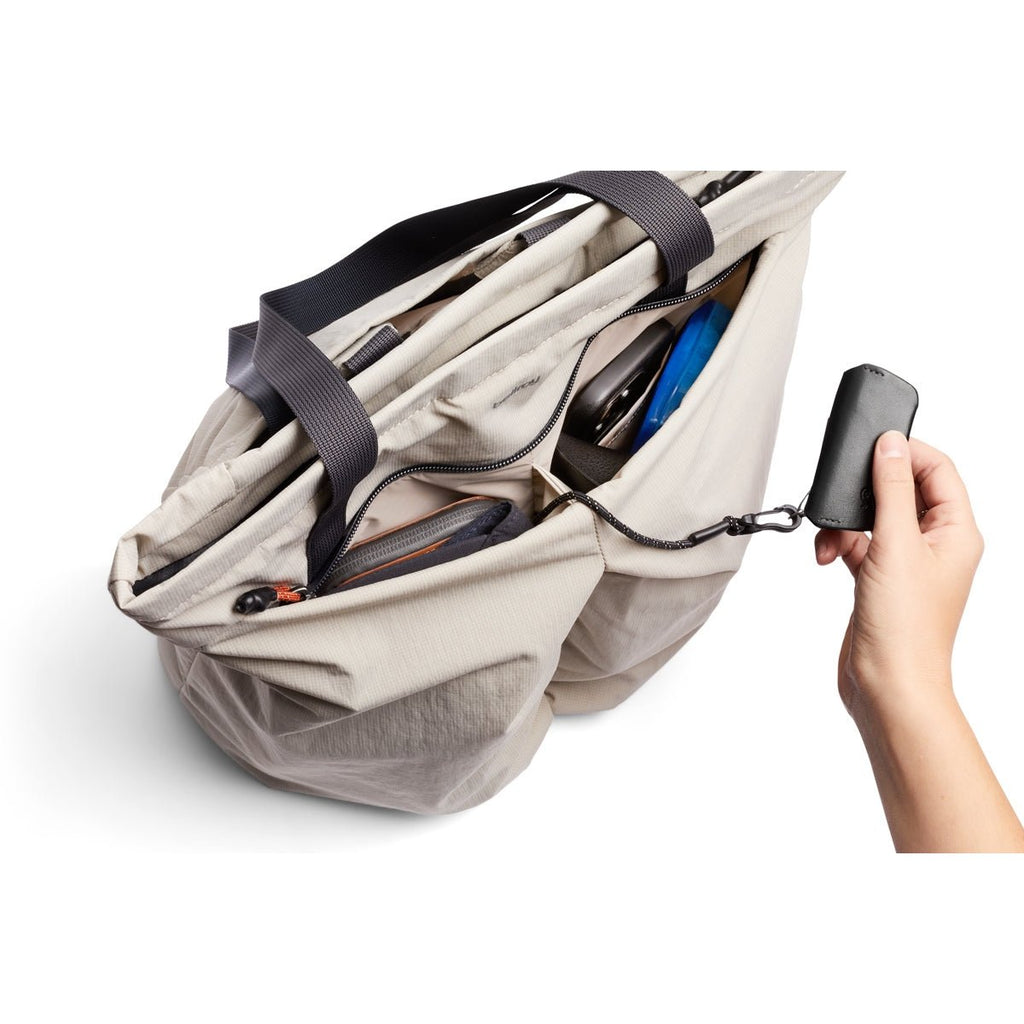 Bellroy Lite Totepack 18L in Ash
