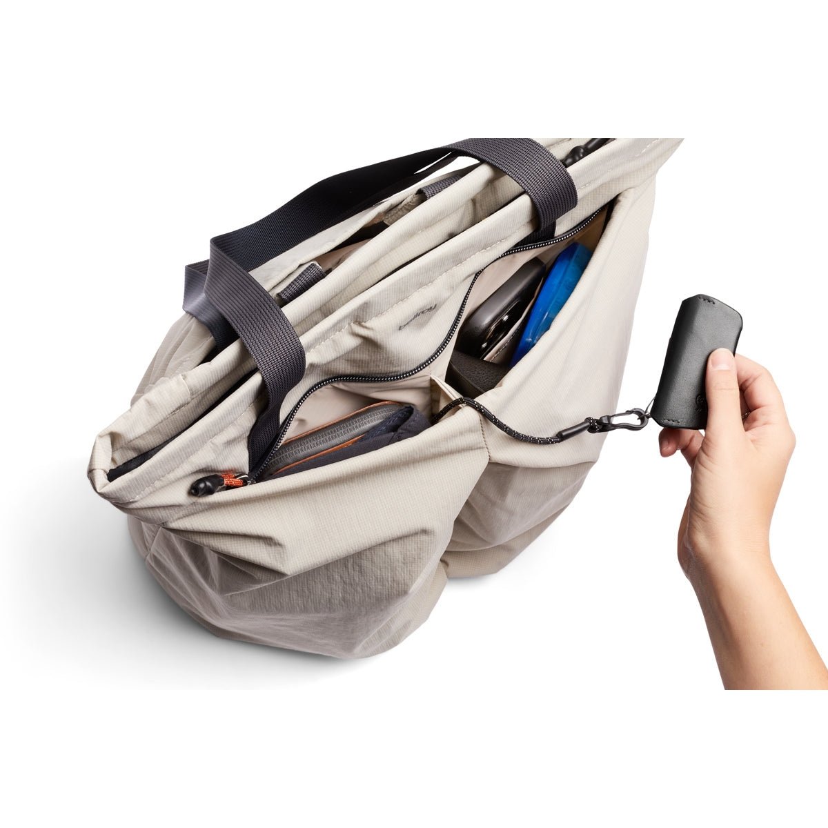 Bellroy Lite Totepack 18L in Ash