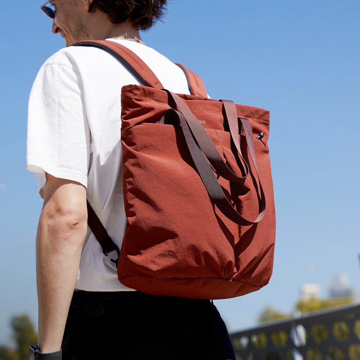 Bellroy Lite Totepack 18L in Clay