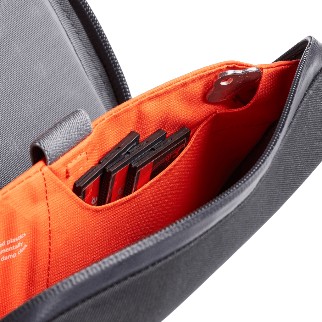 Bellroy Tech Kit in Black Ash