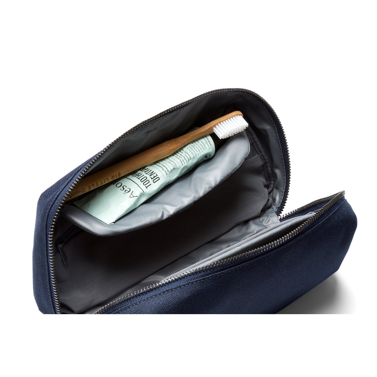 Bellroy Toiletry Kit Plus in Navy