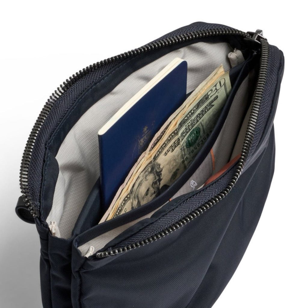 Bellroy Tokyo Side Bag in Navy
