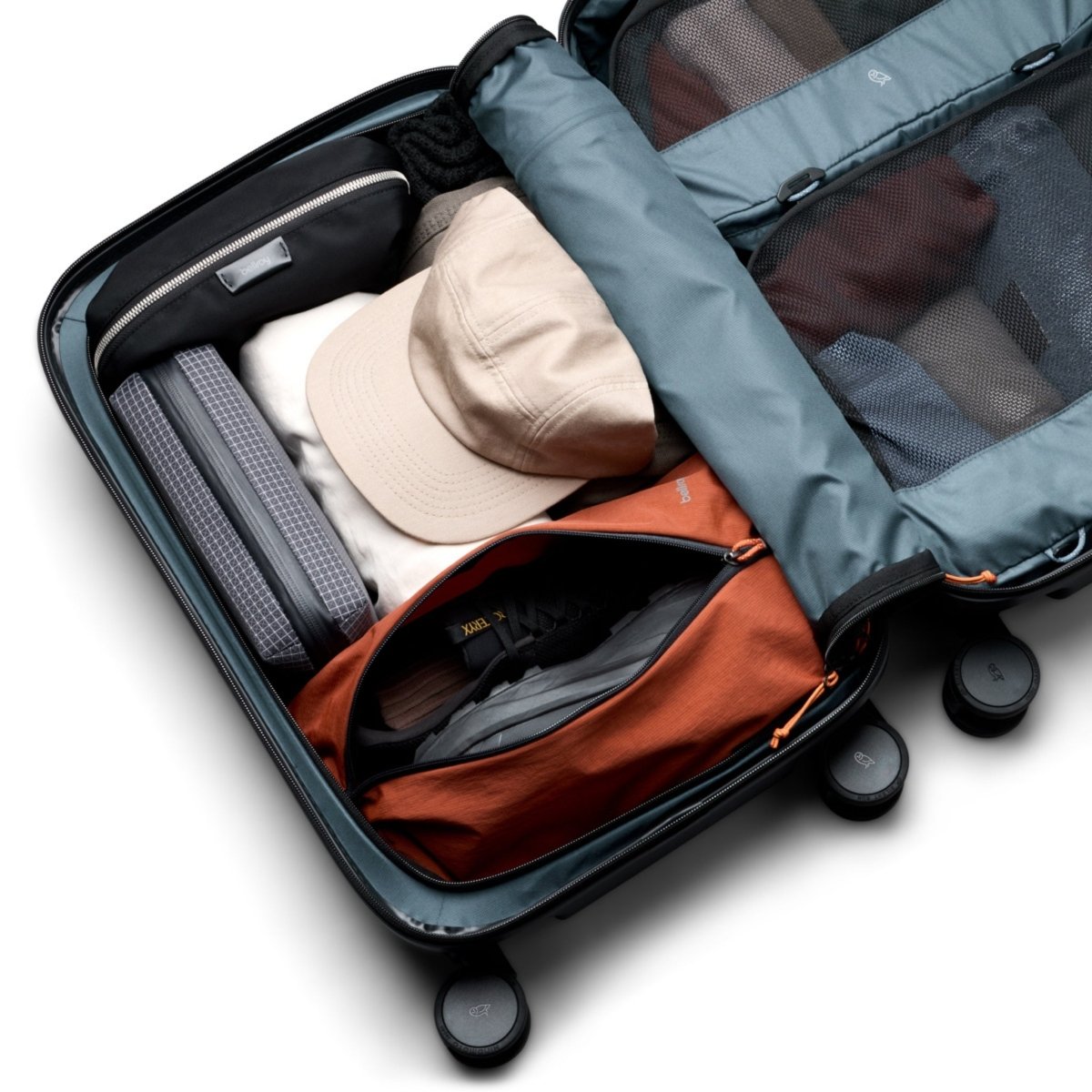 Bellroy Transit Carry-On in Black