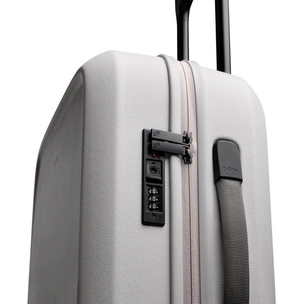 Bellroy Transit Carry-On in Chalk