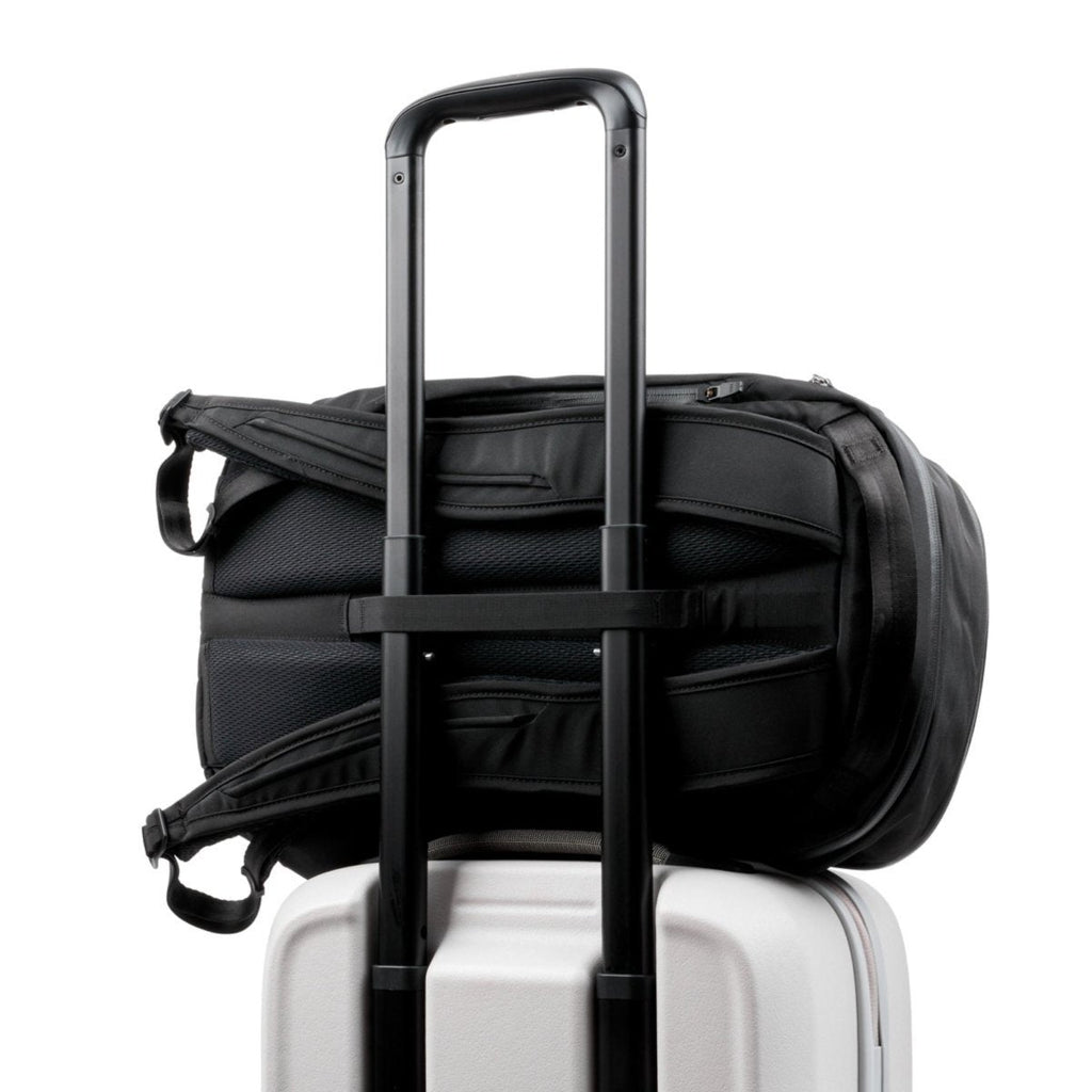 Bellroy Transit Carry-On in Chalk