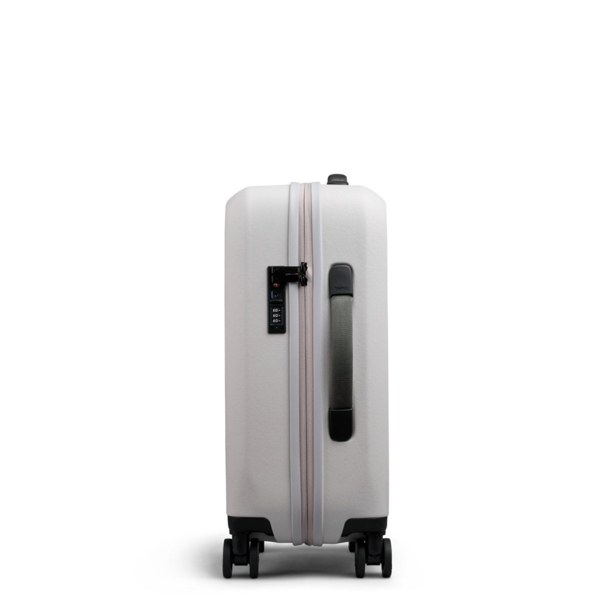 Bellroy Transit Carry-On Plus in Chalk