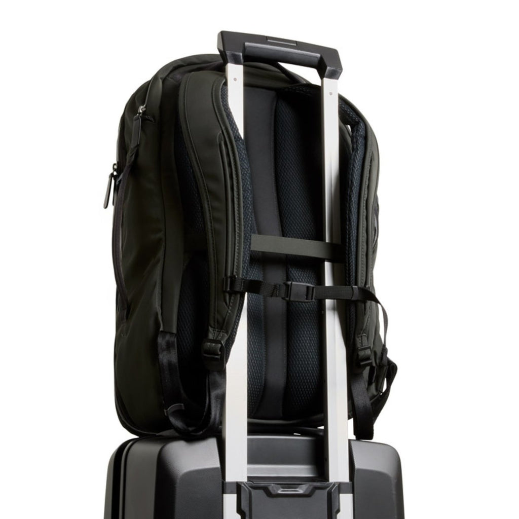 Bellroy Transit Travel Pack Pro in Olive