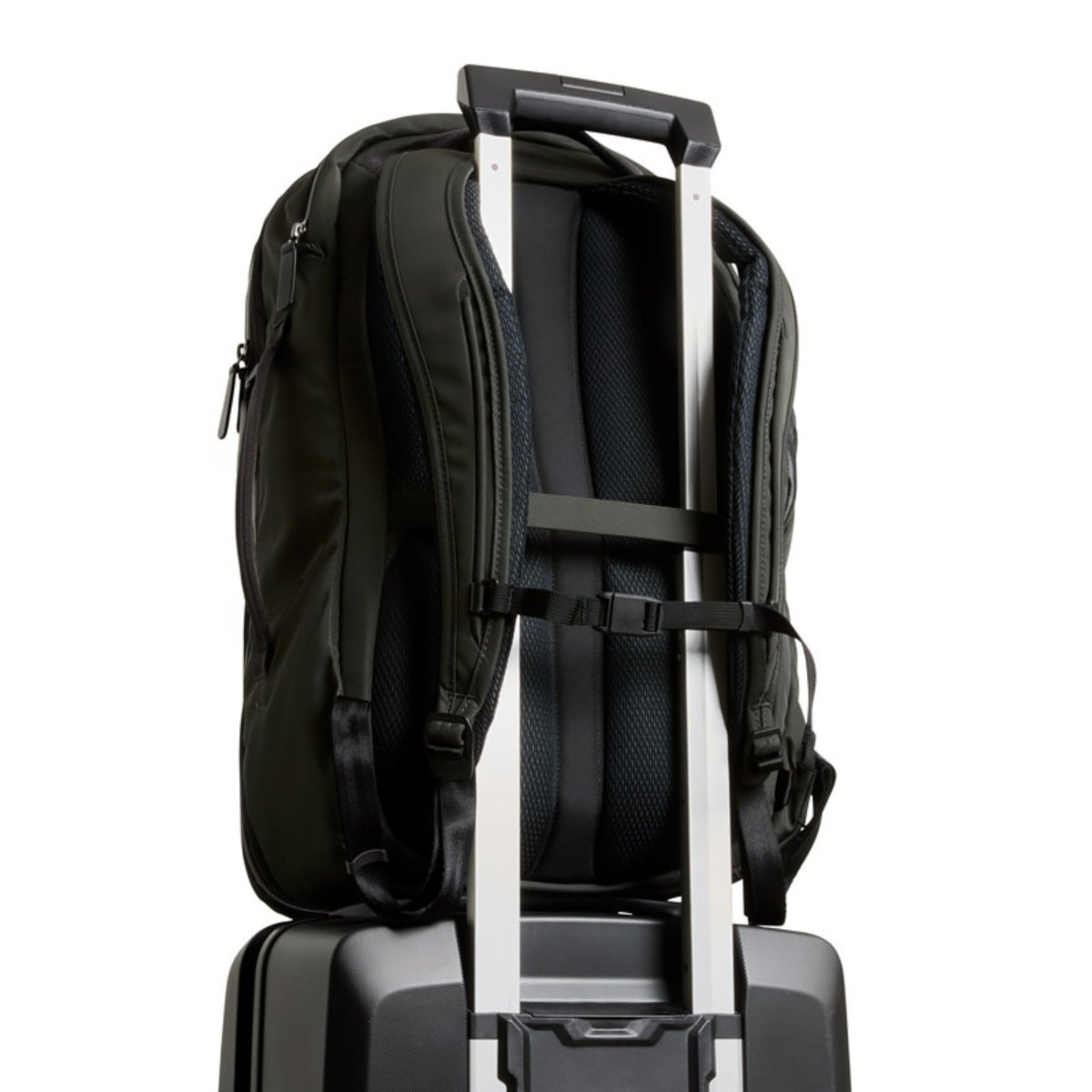 Bellroy Transit Travel Pack Pro in Olive