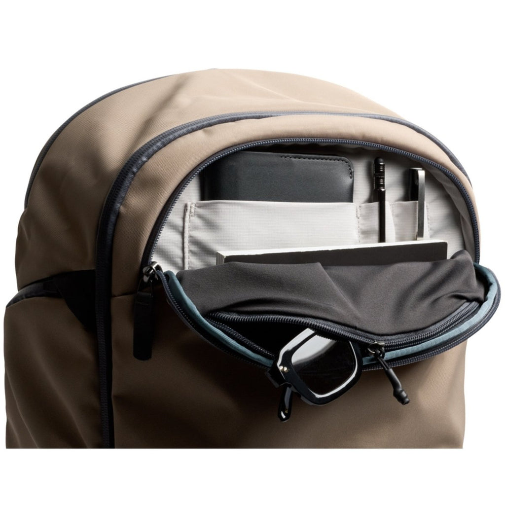 Bellroy Transit Workpack Pro 28L in Stone