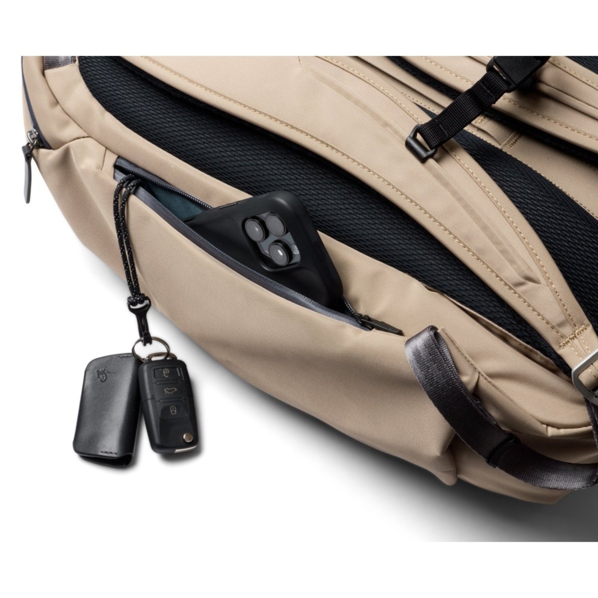 Bellroy Transit Workpack Pro 28L in Stone