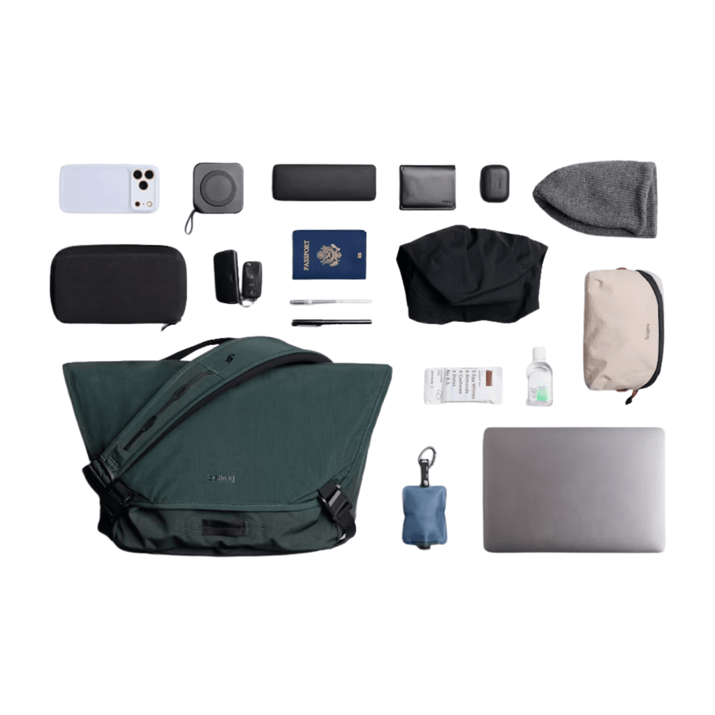 Bellroy Venture Messenger 14” in Deep Ocean