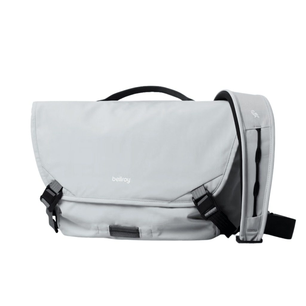 Bellroy Venture Messenger 14” in Fog